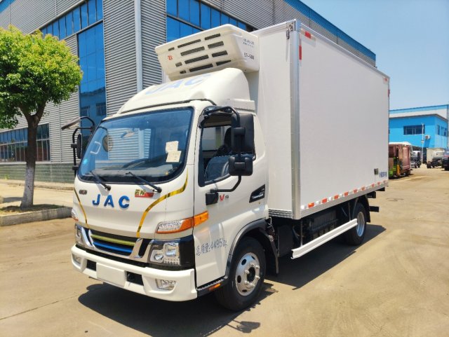 江淮駿鈴聚寶盆插電混動(dòng)冷藏車